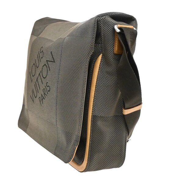 LOUIS VUITTON Damier Geant Messager Shoulder Bag Canvas Leather - Picture 4 of 14